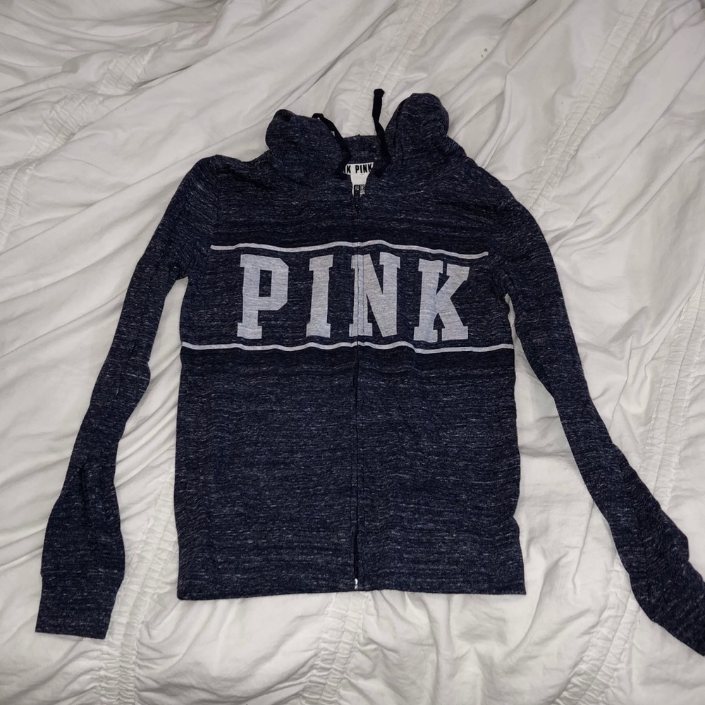 VS PINK ✧･ﾟHOODIE